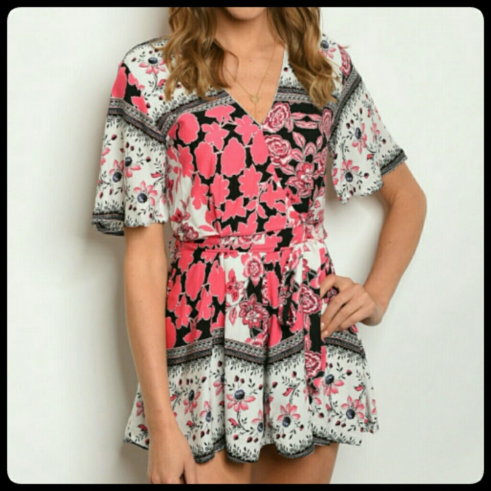 IVORY AND PINK FLORAL V NECK ROMPER - Picture 2 of 3